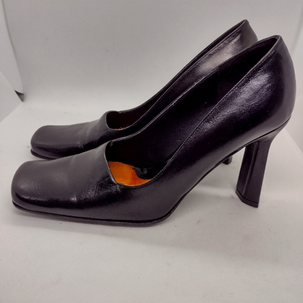 BCBG pumps made in Italy size 9.5